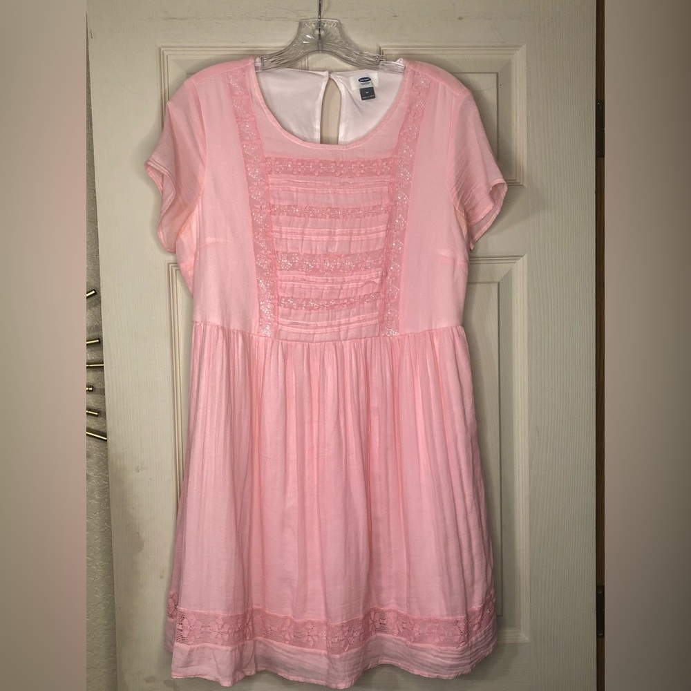 Pink Dress with lace detail size Medium old navy